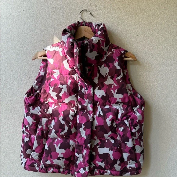 Lululemon Puffy Vest – Size 2 – Pink/Berry Camo Print - Picture 4 of 10